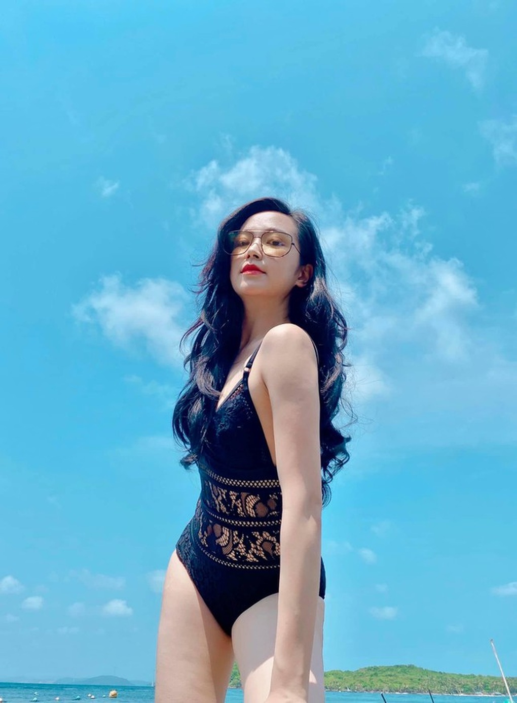 Người tình nóng bỏng của MC Phan Anh trong Lối nhỏ vào đời là ai? - 9 Người tình nóng bỏng của MC Phan Anh trong Lối nhỏ vào đời là ai? - 9