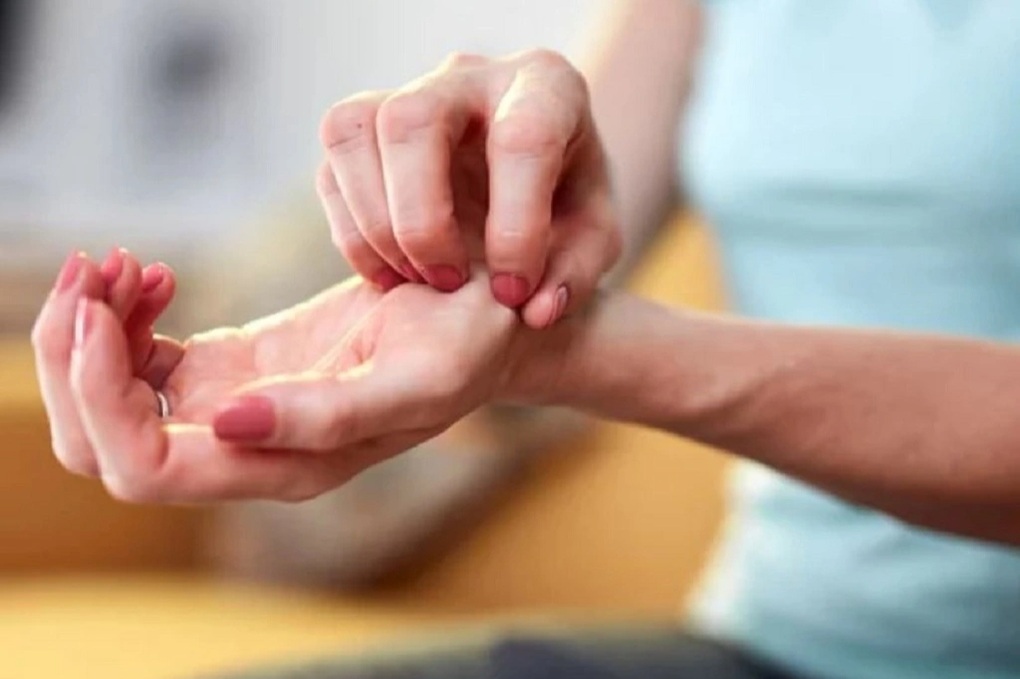 7 dấu hiệu vào buổi tối cảnh báo gan suy yếu - 1 7 dấu hiệu vào buổi tối cảnh báo gan suy yếu - 1