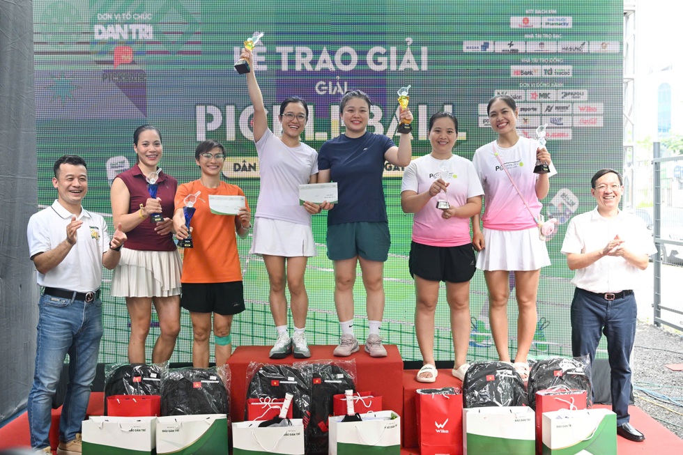 Những điều đặc biệt trong ngày thi đấu đầu tiên giải pickleball báo Dân trí