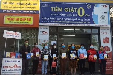 Niềm vui của người bệnh khi đến Tiệm giặt 0 đồng