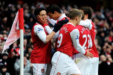 Trước vòng 19 Premier League: Quà cho ai?