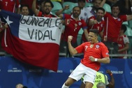 Alexis Sanchez đá 2 trận ở Copa America bằng cày cả năm ở Man Utd