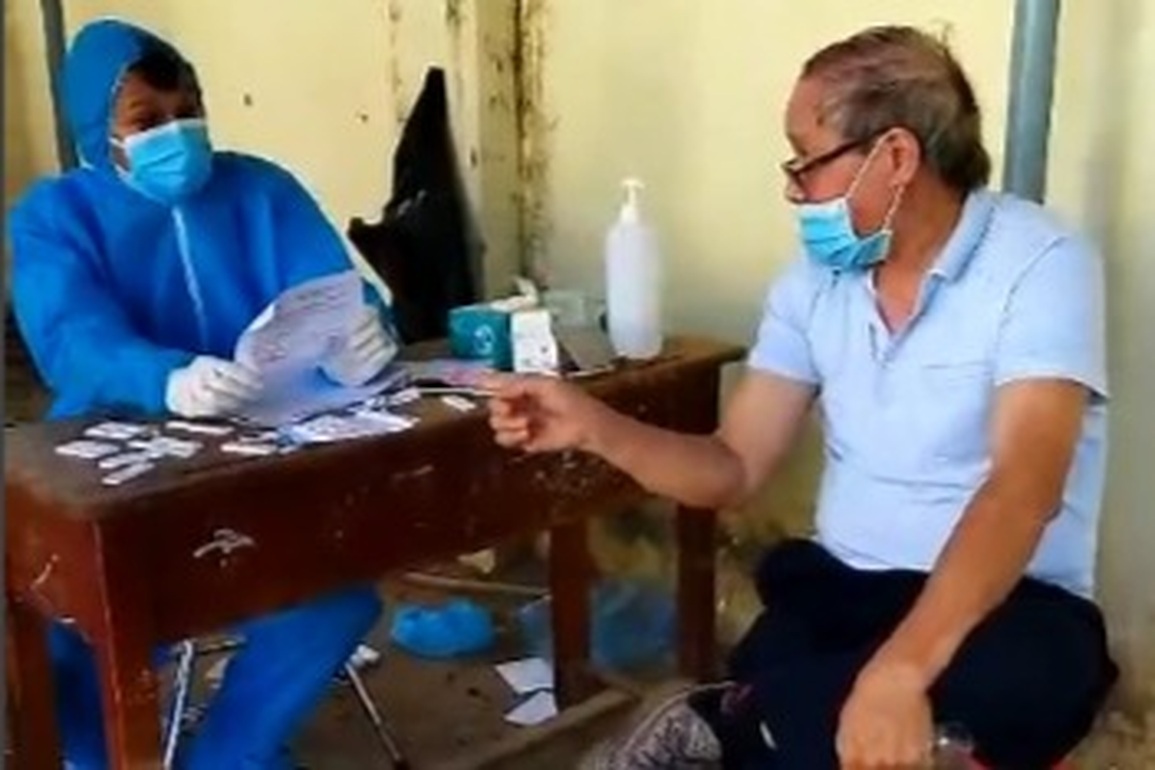 Nhân viên y tế tố bị nguyên Chủ tịch phường xúc phạm: Sẽ bỏ qua nếu xin lỗi - 1 Nhân viên y tế tố bị nguyên Chủ tịch phường xúc phạm: Sẽ bỏ qua nếu xin lỗi - 1