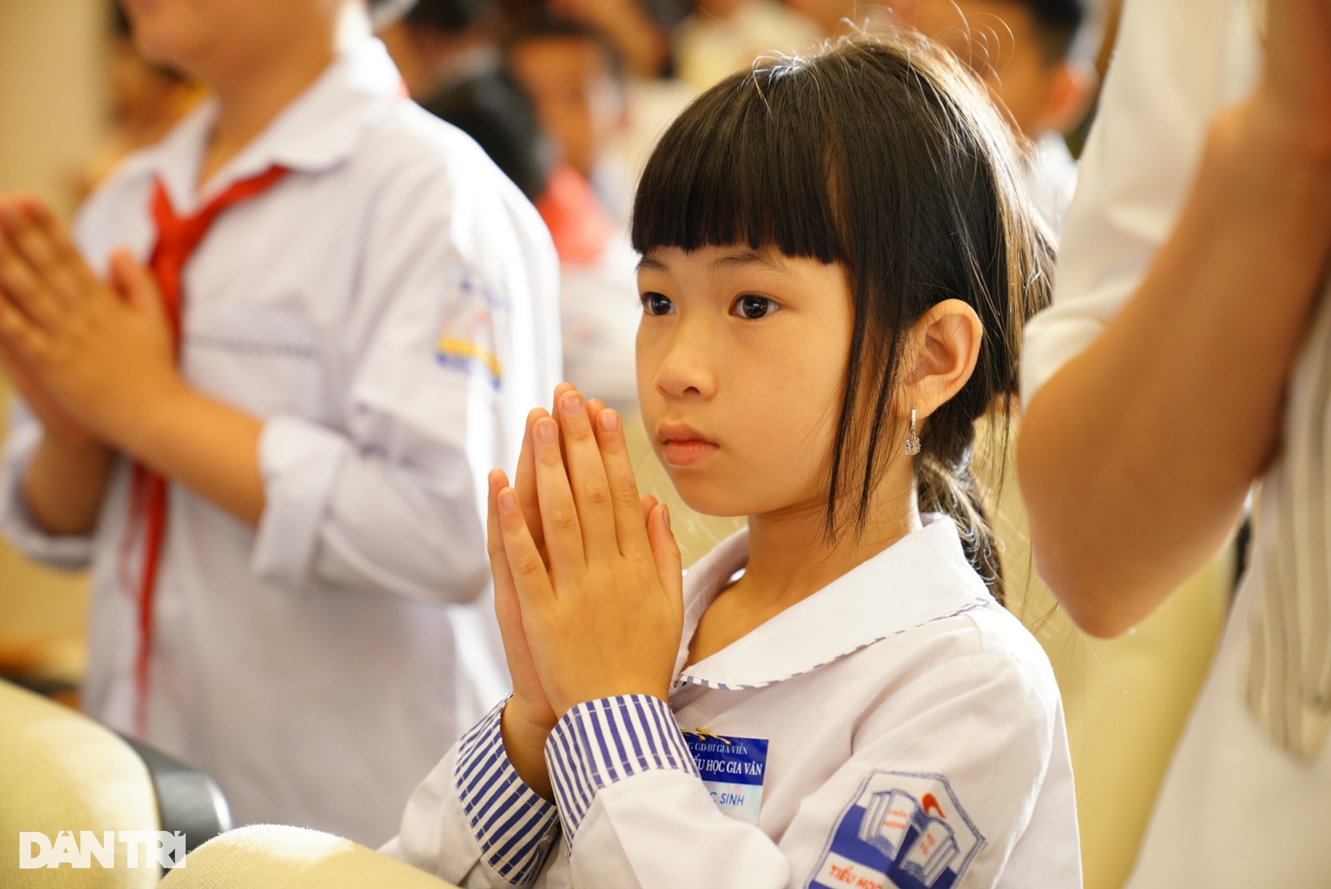 Nghi thức tắm Phật trong đại lễ Phật đản ở ngôi chùa lớn nhất Việt Nam - 6 Nghi thức tắm Phật trong đại lễ Phật đản ở ngôi chùa lớn nhất Việt Nam - 6