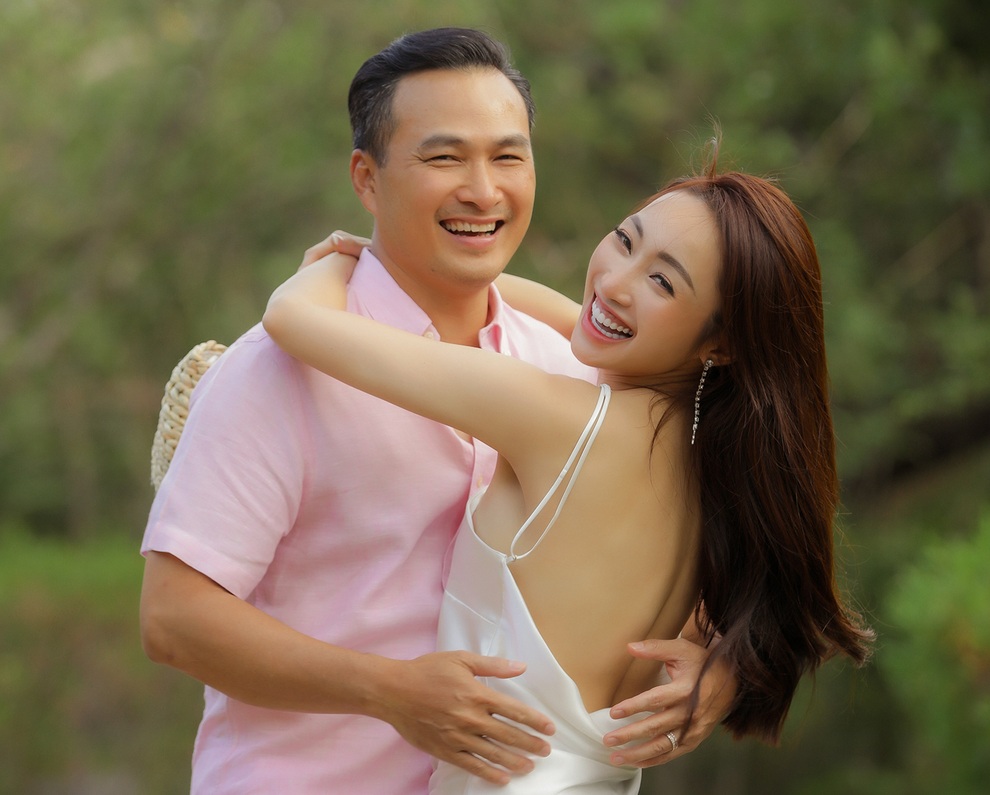 Vợ Chi Bảo tiết lộ cách chăm sóc da, giữ dáng khi mang bầu 6 tháng - 1 Vợ Chi Bảo tiết lộ cách chăm sóc da, giữ dáng khi mang bầu 6 tháng - 1