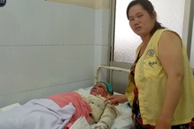 Bà chủ quán nhậu bị tạt axit tử vong