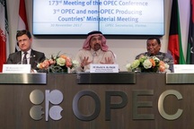 Ai đắc lợi từ thỏa thuận OPEC - Nga?