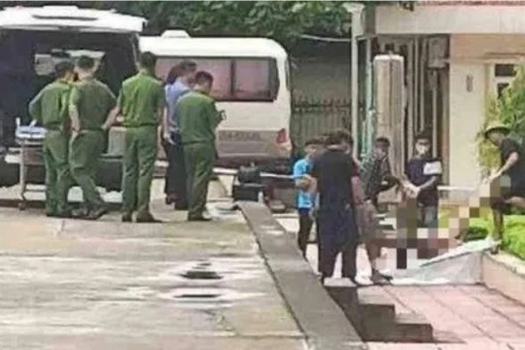 Thi thể nữ lõa thể trong khuôn viên Đại học Hạ Long - 1 Thi thể nữ lõa thể trong khuôn viên Đại học Hạ Long - 1