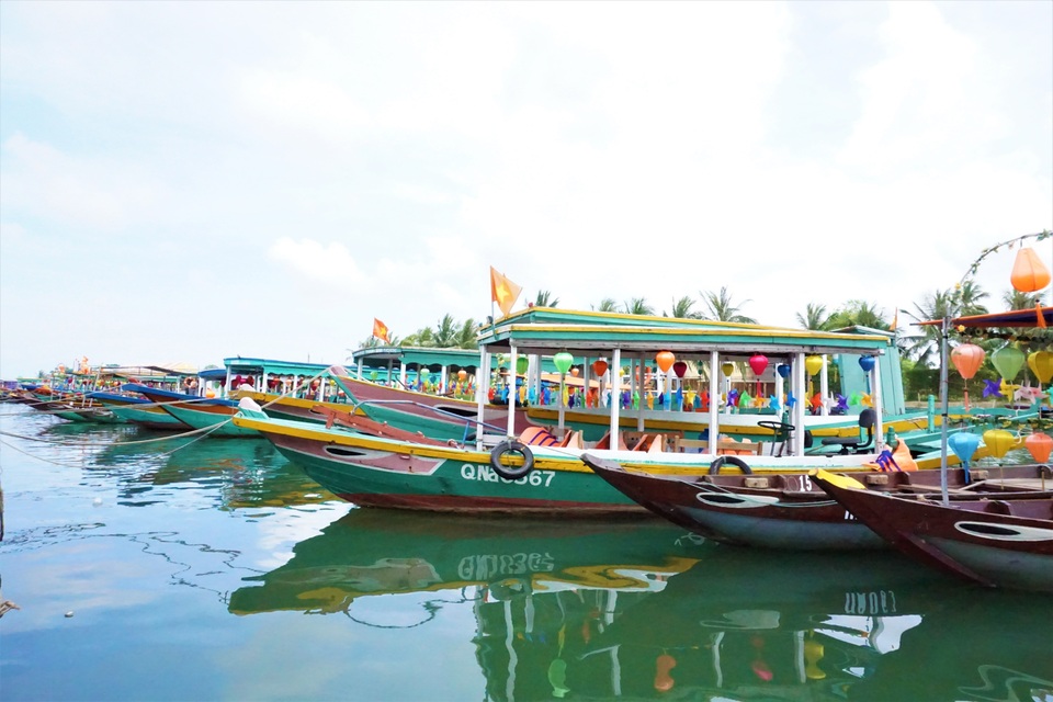 Ám ảnh Covid-19, phố cổ Hội An vắng lặng như tờ - 9 Ám ảnh Covid-19, phố cổ Hội An vắng lặng như tờ - 9
