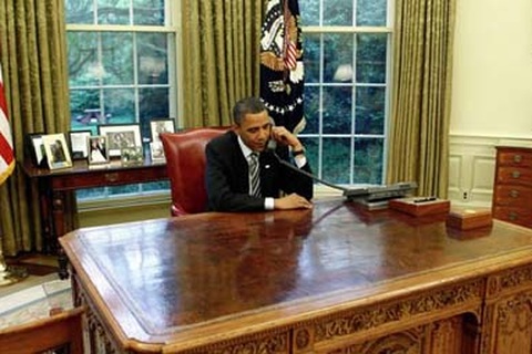 Văn phòng Tổng thống Obama bị cắt điện thoại vì thiếu tiền