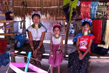 Khám phá làng phụ nữ “cổ dài” ở Thái Lan