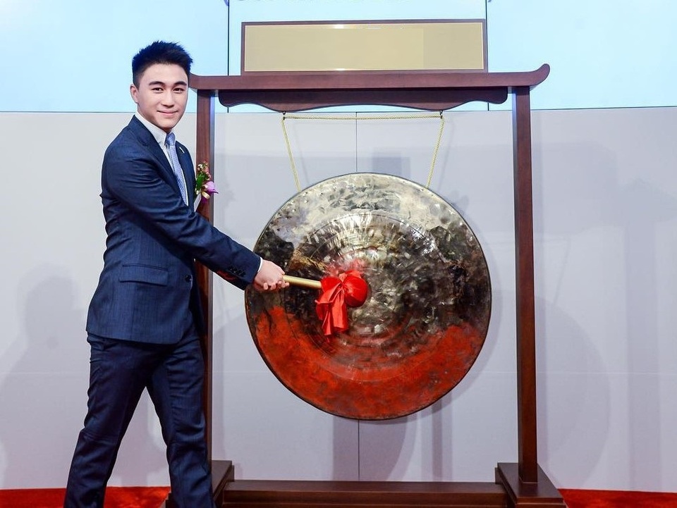 Hai người con trai ưu tú nhà vua sòng bạc Macau Hà Hồng Sân - 1 Hai người con trai ưu tú nhà vua sòng bạc Macau Hà Hồng Sân - 1