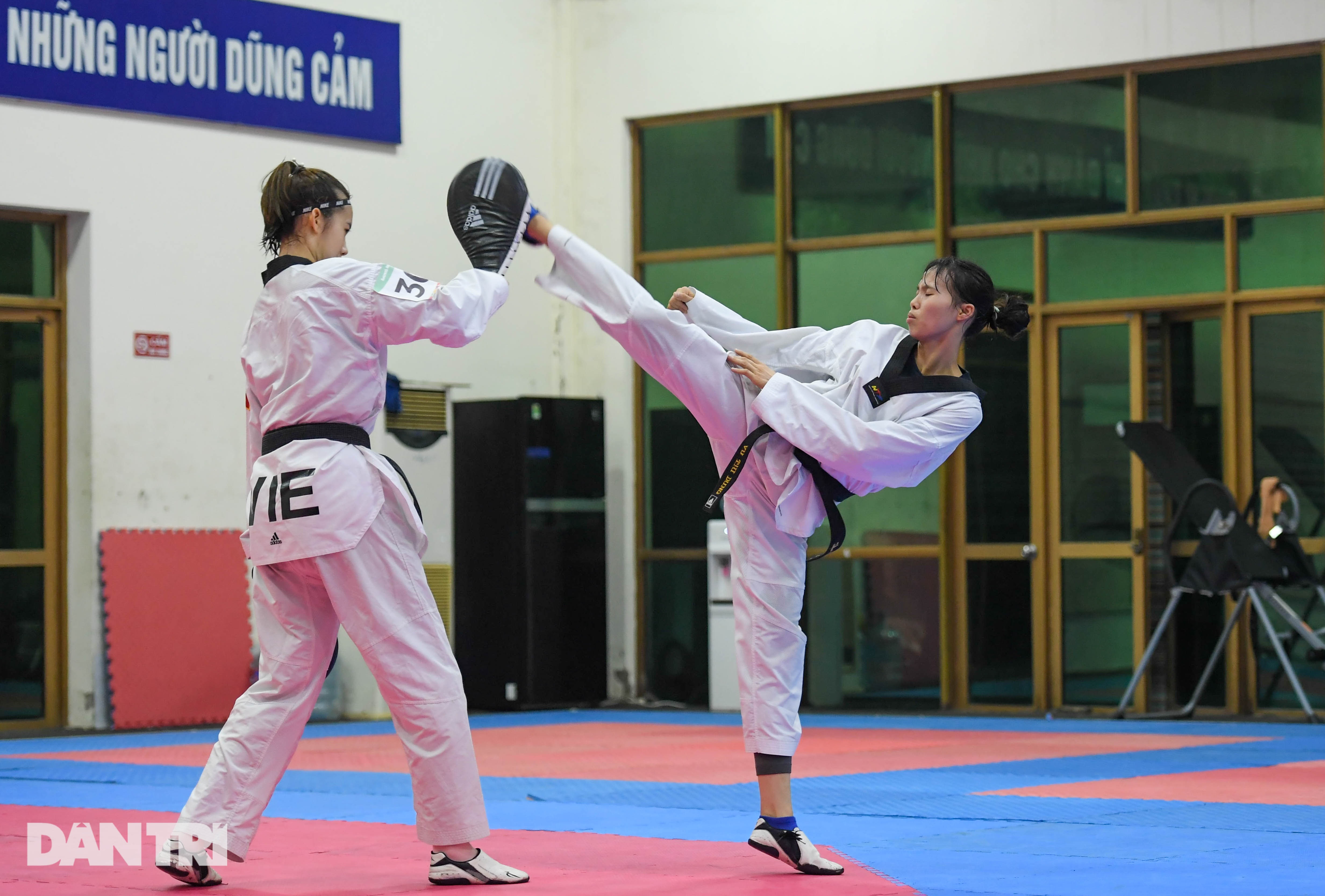 Taekwondo Việt Nam: Tấm gương thầy Park và mục tiêu tại Olympic - 3 Taekwondo Việt Nam: Tấm gương thầy Park và mục tiêu tại Olympic - 3