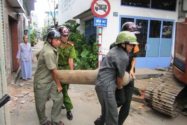 TPHCM: Quản chặt "bom" khí trên phố