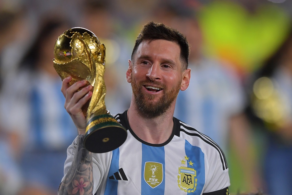 Nhận được sự tôn vinh đặc biệt, Messi nói lời cảm động - 2 Nhận được sự tôn vinh đặc biệt, Messi nói lời cảm động - 2