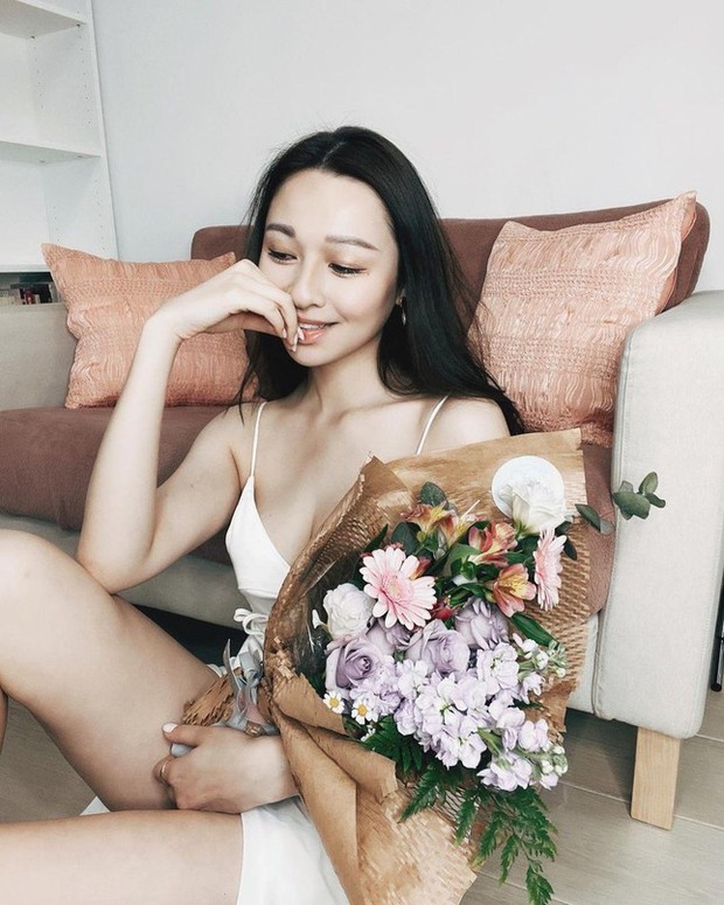 Tân Hoa hậu Hong Kong liên tiếp vướng bão thị phi, bị tẩy chay - 4 Tân Hoa hậu Hong Kong liên tiếp vướng bão thị phi, bị tẩy chay - 4