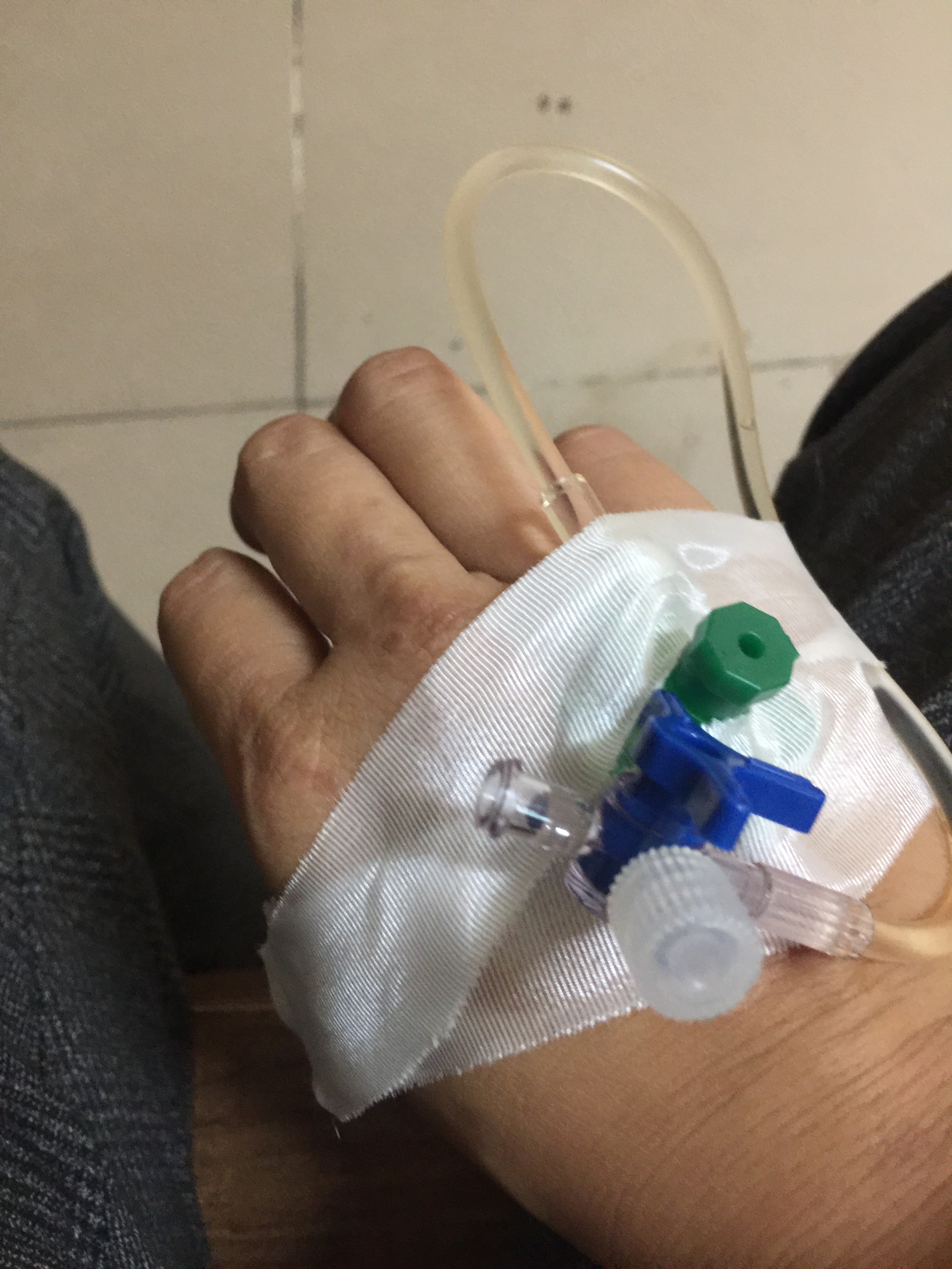 Chuyện về người phụ nữ Hà Nội hai lần chụp ảnh thờ cho chính mình - 2 Chuyện về người phụ nữ Hà Nội hai lần chụp ảnh thờ cho chính mình - 2