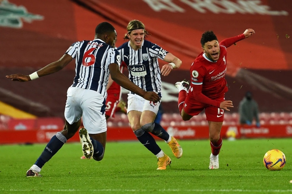 Liverpool, Tottenham bị cầm hòa theo cùng một kịch bản - 3 Liverpool, Tottenham bị cầm hòa theo cùng một kịch bản - 3