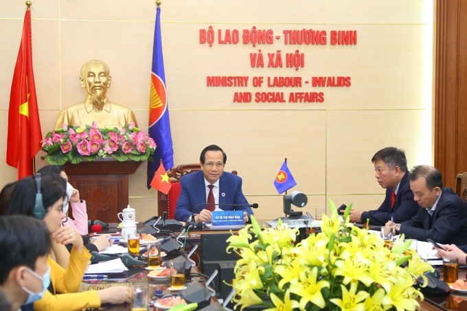 Bộ trưởng LĐ-TB&XH Đào Ngọc Dung chủ trì hoạt động của đoàn Việt Nam tham dự Hội nghị từ đầu cầu Hà Nội