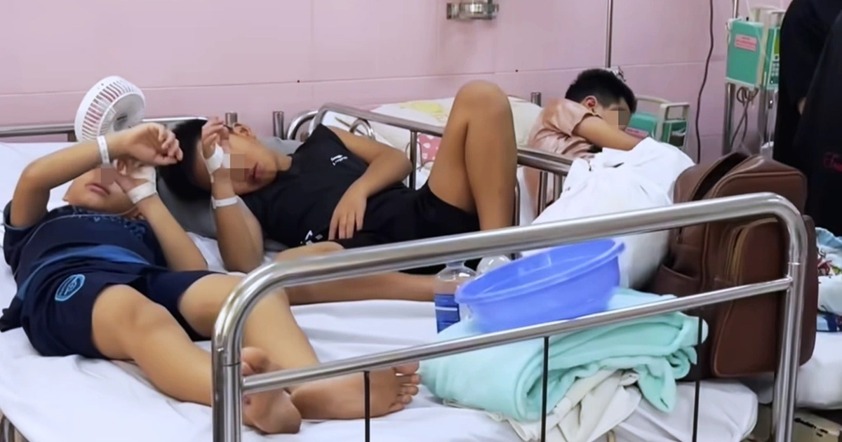 Vừa cập nhật thực đơn tuần, trường thông báo dừng ăn bán trú gấp