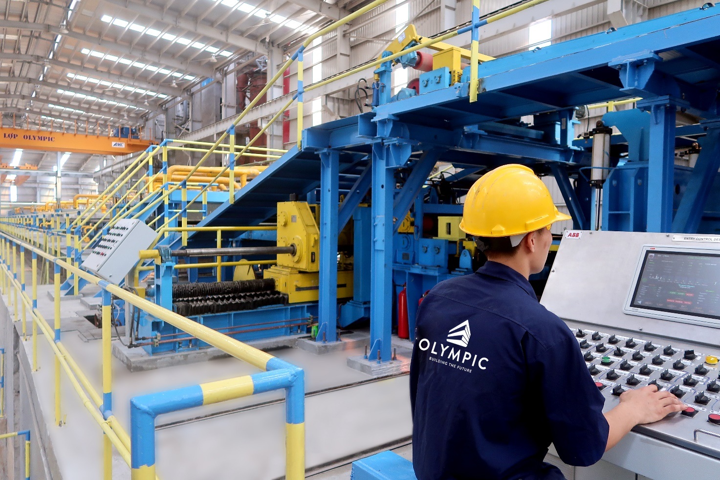 Hơn 1.000 nhà phân phối tham quan nhà máy sản xuất tôn thép Mỹ Việt - 1