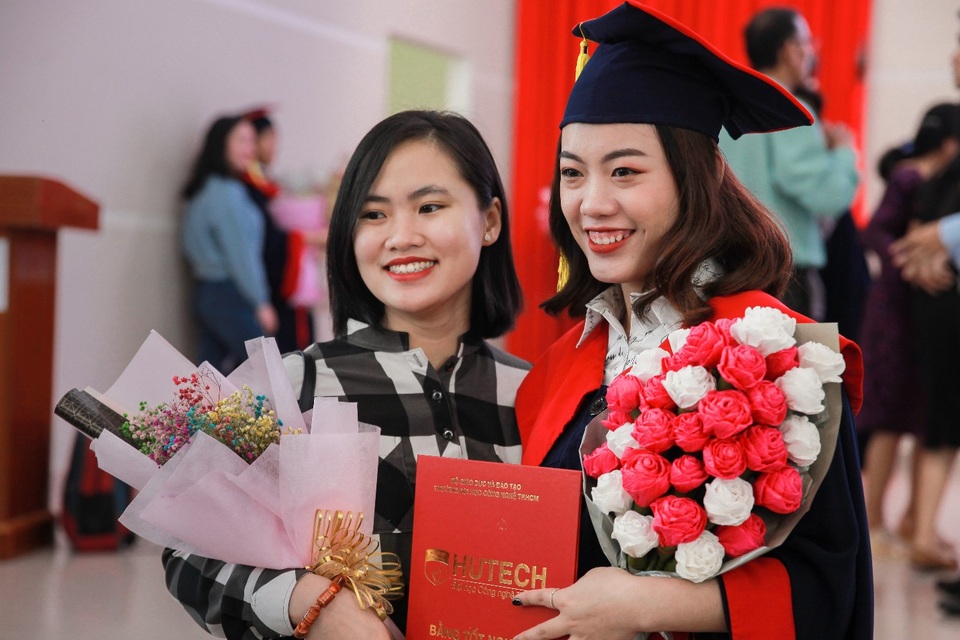 Trang trọng lễ tốt nghiệp Kỹ sư, Cử nhân chuẩn Nhật Bản khóa đầu tiên - 1 Trang trọng lễ tốt nghiệp Kỹ sư, Cử nhân chuẩn Nhật Bản khóa đầu tiên - 1