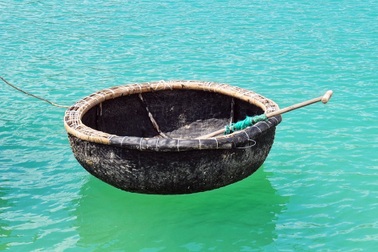 Lật thuyền thúng trên biển, 2 ngư dân tử vong