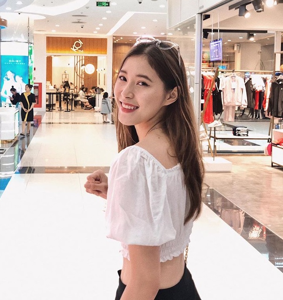 Hot girl bóng chuyền 17 tuổi cao 1m76 khiến dân mạng xao xuyến - 6 Hot girl bóng chuyền 17 tuổi cao 1m76 khiến dân mạng xao xuyến - 6
