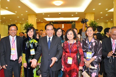 Hướng về nguồn cội, tự hào là người Việt Nam!