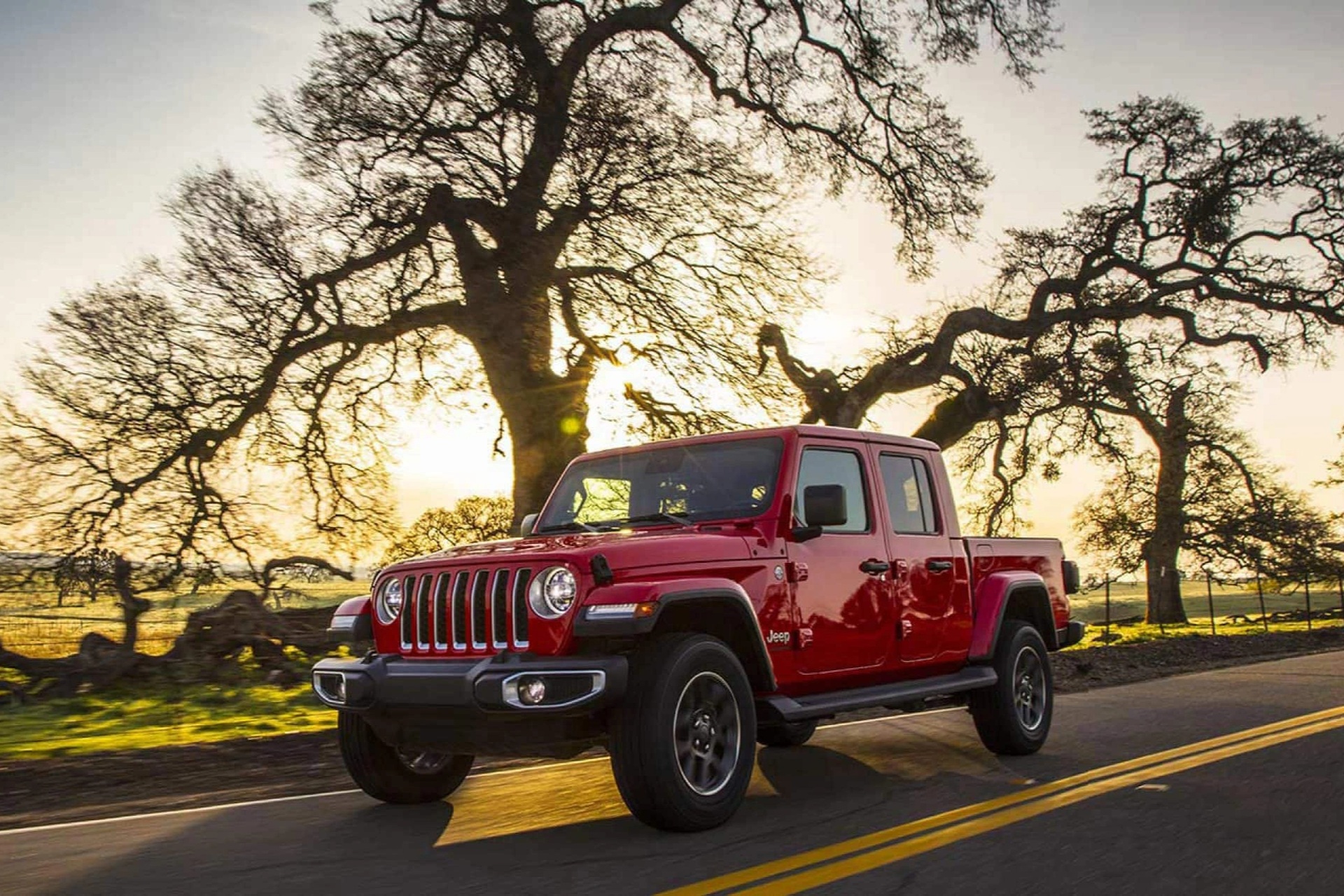 Điểm danh các mẫu xe nhập khẩu chính hãng từ Mỹ có thể sắp giảm giá - 8