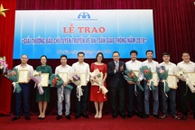 Phóng viên Dân trí đoạt giải Nhì báo chí quốc gia về an toàn giao thông