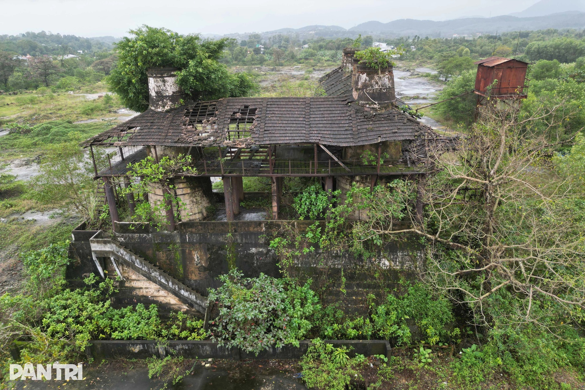 5 lò vôi gần 130 năm tuổi rệu rã, chực chờ sụp đổ - 2 5 lò vôi gần 130 năm tuổi rệu rã, chực chờ sụp đổ - 2