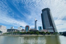 Cận cảnh cao ốc "đất vàng" ngàn tỷ rao bán vẫn ế