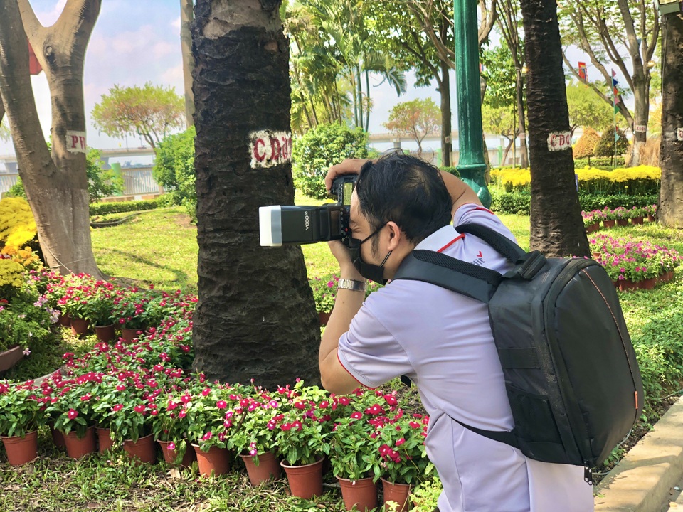 Đường hoa lớn nhất Đồng Nai thưa thớt khách tham quan  - 5