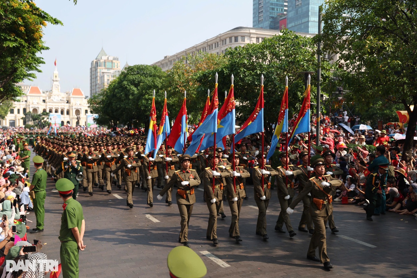 dieubinh_anhkhoa_2.jpg dieubinh_anhkhoa_2.jpg
