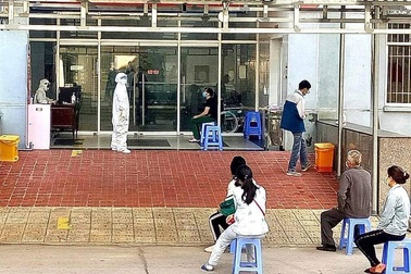 Tiếp nhận 300 bộ đồ dùng hỗ trợ khẩn cấp cho phụ nữ