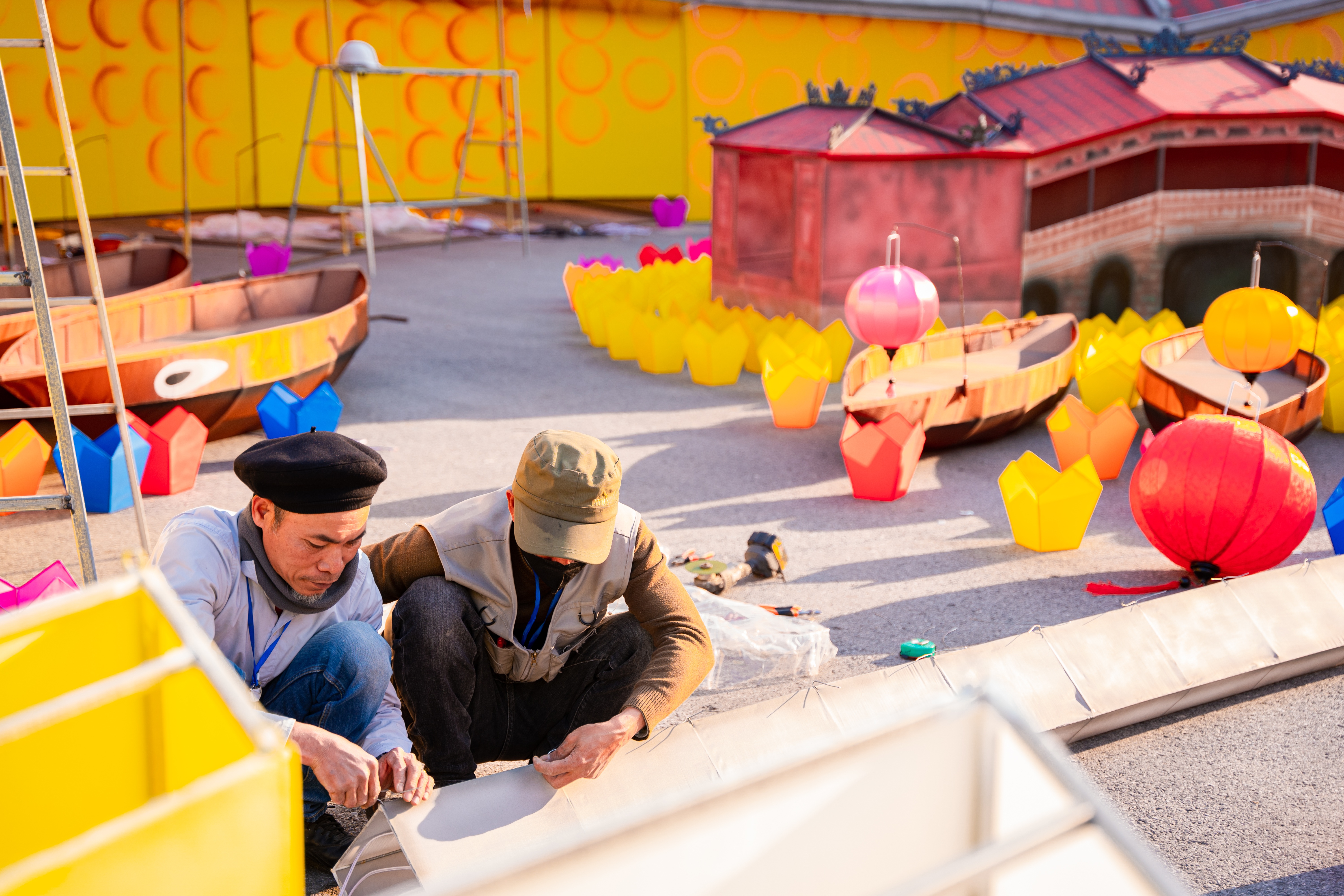 View - Đèn lồng khổng lồ - Điểm đến thú vị tại Vinhomes Ocean Park 2 | Báo Dân trí