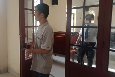 “Yêu râu xanh” vào tận trường dâm ô nhiều học sinh tiểu học