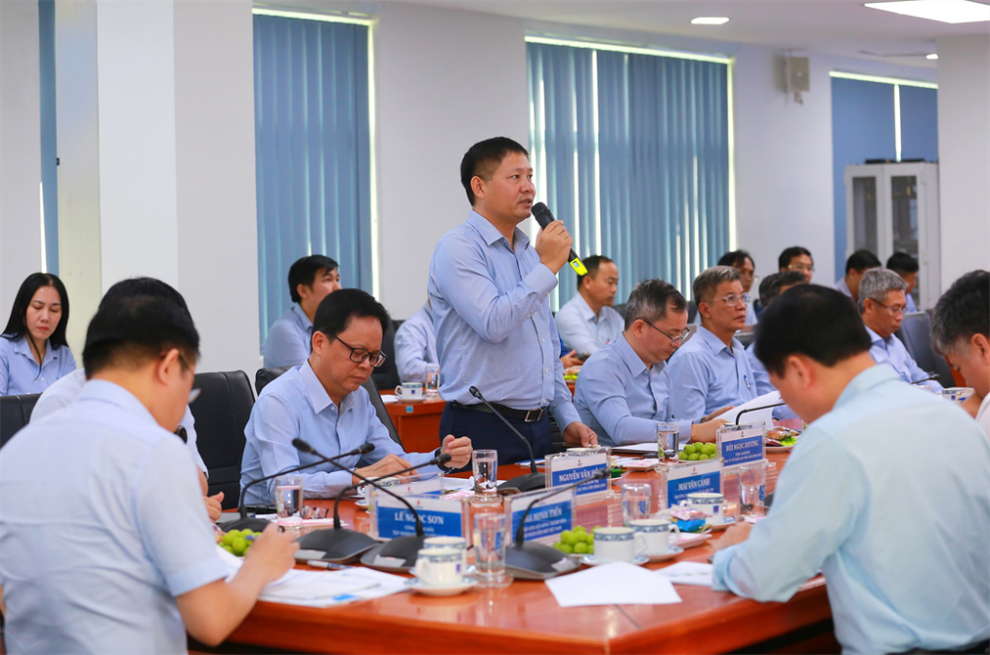 BSR họp sơ kết sản xuất kinh doanh 6 tháng đầu năm - 2 BSR họp sơ kết sản xuất kinh doanh 6 tháng đầu năm - 2