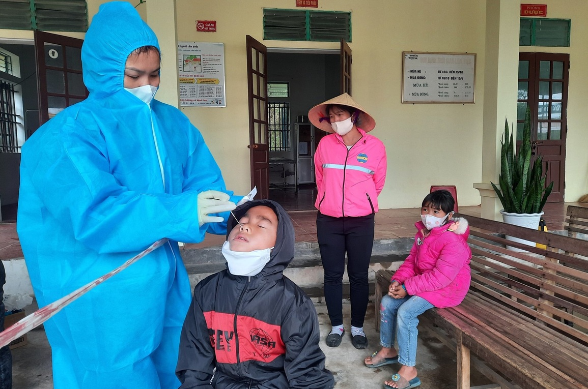Sáng 22/2, F0 cộng đồng chiếm áp đảo, hàng loạt tỉnh tăng mạnh ca mắc mới - 2 Sáng 22/2, F0 cộng đồng chiếm áp đảo, hàng loạt tỉnh tăng mạnh ca mắc mới - 2