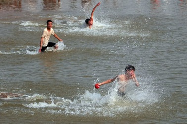 Phết Hiền người cướp kẻ tranh!