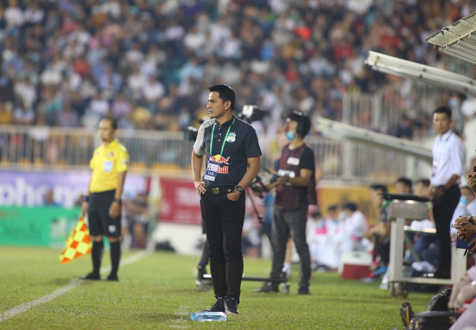 Kiatisuk cao tay ấn, HA Gia Lai đủ sức vô địch V-League - 1 Kiatisuk cao tay ấn, HA Gia Lai đủ sức vô địch V-League - 1