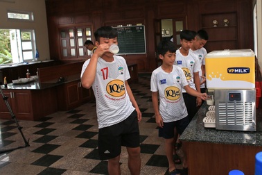 Uống sữa ngay từ nhỏ - nền tảng thể lực tương lai