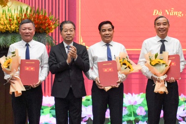 Nhiều lãnh đạo thành phố Đà Nẵng nhận thêm nhiệm vụ mới