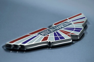 Aston Martin chưa chọn được đối tác F1