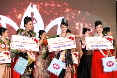 Thanh Trúc lên ngôi Nữ hoàng trang sức