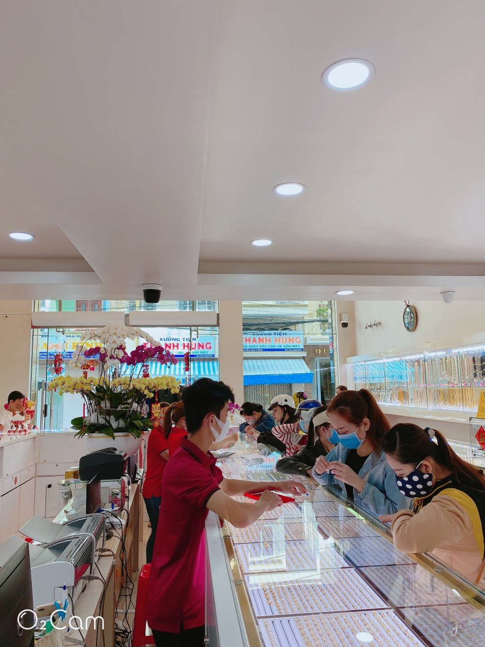 Tiệm Vàng Kim Yến Én - nơi hội tụ trang sức đá quý vàng bạc cao cấp - 3 Tiệm Vàng Kim Yến Én - nơi hội tụ trang sức đá quý vàng bạc cao cấp - 3