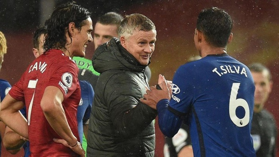 Man Utd hòa Chelsea: Những chiếc ghế “nóng bỏng tay”! - 2 Man Utd hòa Chelsea: Những chiếc ghế “nóng bỏng tay”! - 2