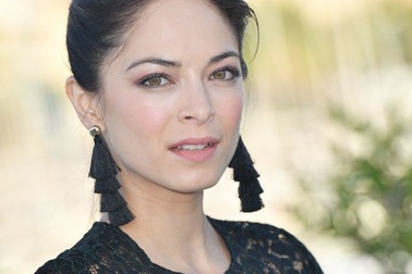 Sự hoang mang của tuổi trẻ đã khiến nữ diễn viên “Smallville” tìm tới “giáo phái tình dục”