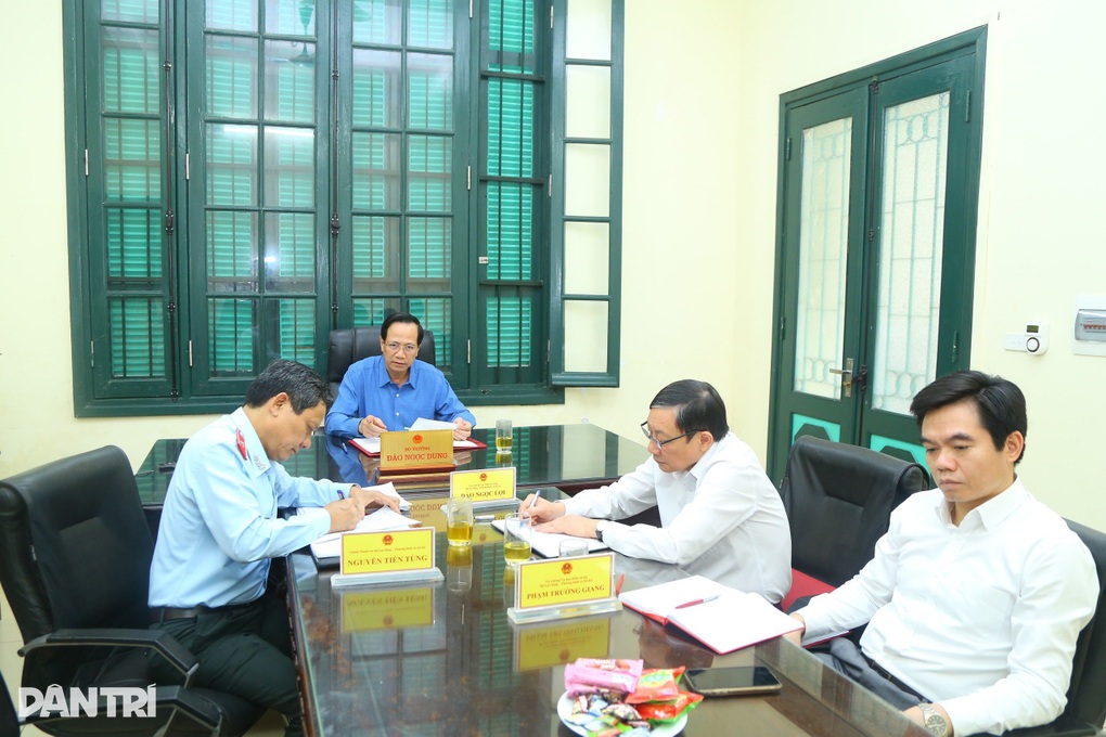 Gặp Bộ trưởng đầu năm, thương binh 92 tuổi được khôi phục chế độ - 4 Gặp Bộ trưởng đầu năm, thương binh 92 tuổi được khôi phục chế độ - 4